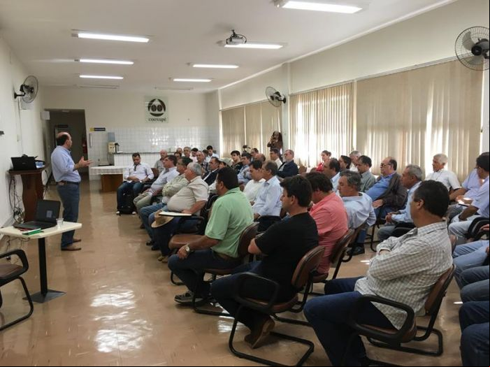 FAEMG reúne lideranças para discutir impactos do clima na safra 2016/17